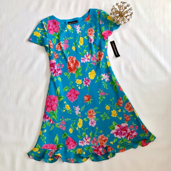 Donna Morgan Dresses & Skirts - NWT Donna Morgan Floral Dress 👗